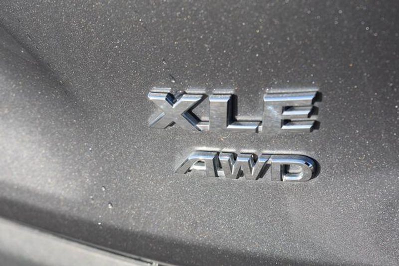 Used 2020 Toyota RAV4 XLEImage 14