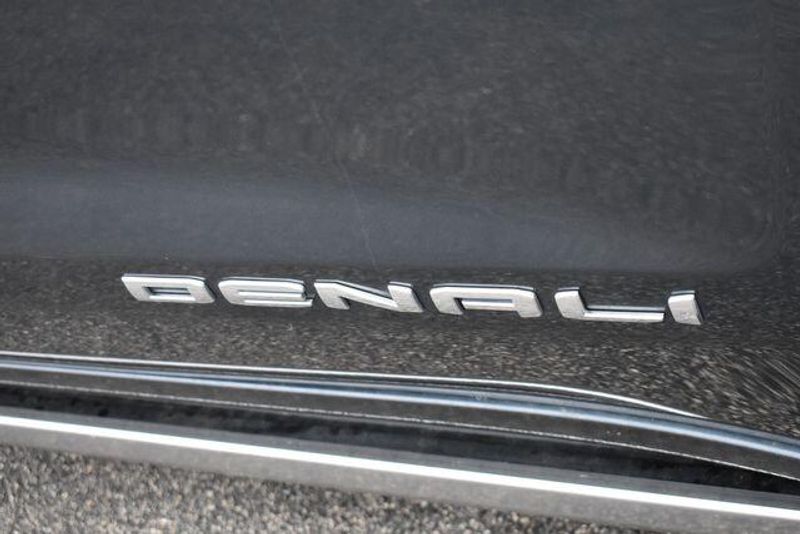 Used 2021 GMC Sierra 1500 DenaliImage 13