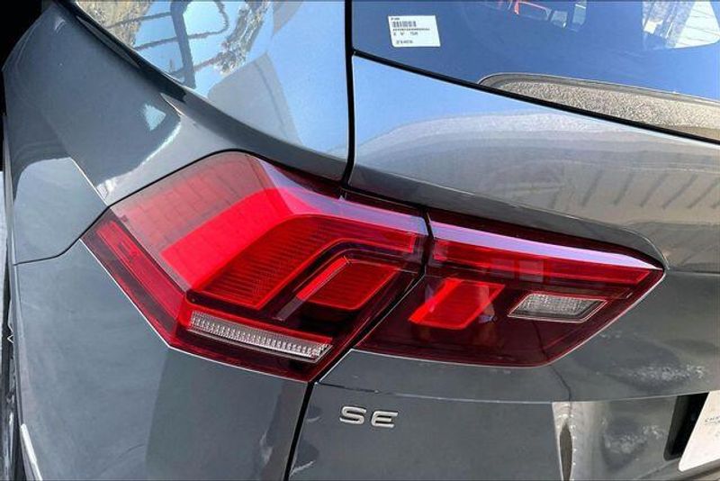 Used 2022 Volkswagen Tiguan 2.0T SEImage 28