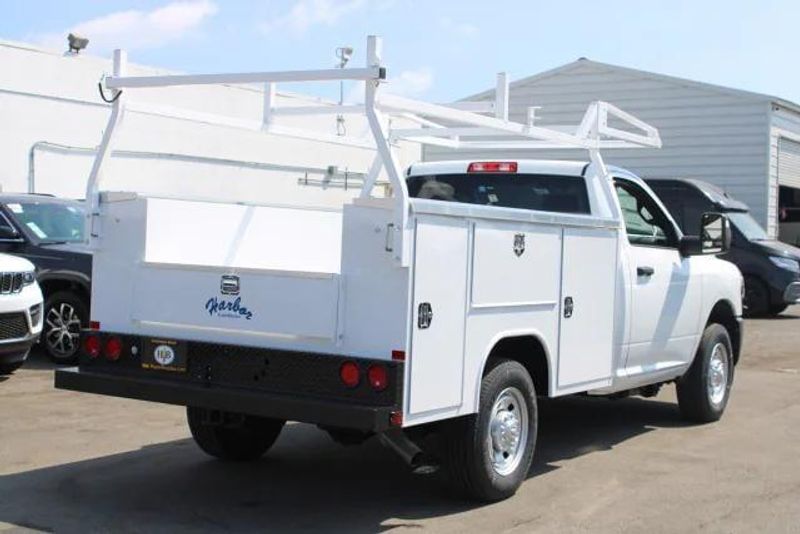 2024 RAM 2500 Tradesman Regular Cab Harbor BodyImage 5