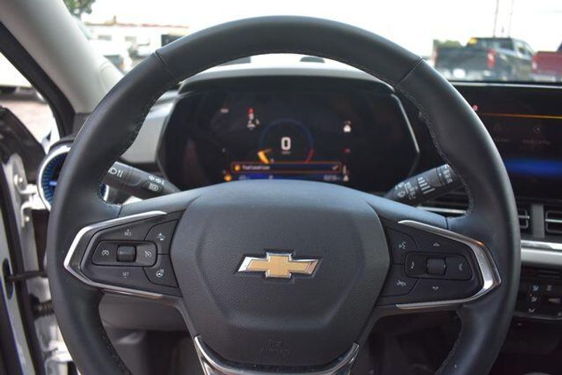 New 2026 Chevrolet Trax LTImage 28