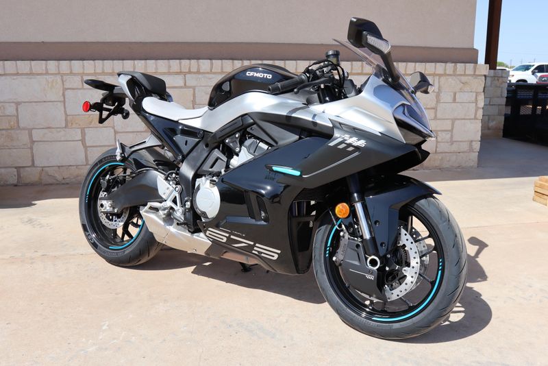 2025 CFMOTO 675SS NEBULA BLACK 