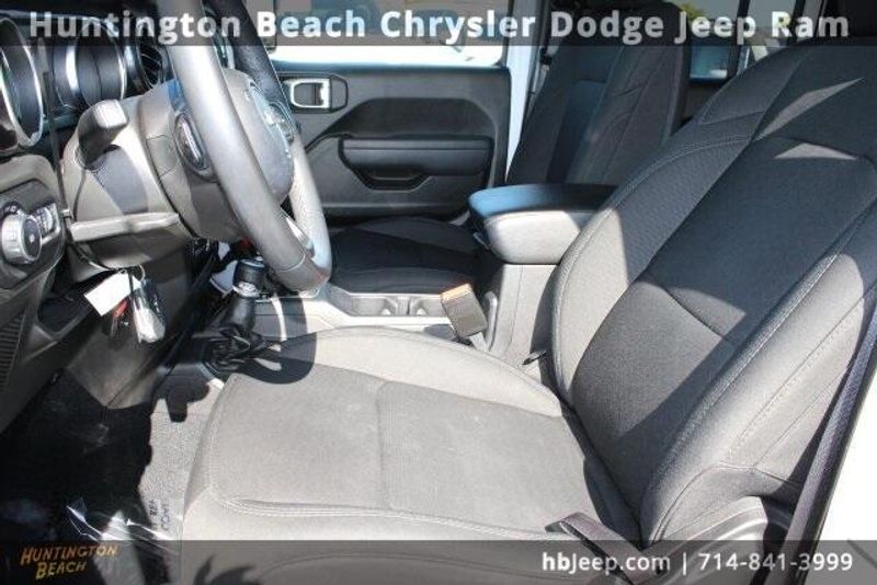 2022 Jeep Wrangler Unlimited Sport AltitudeImage 30