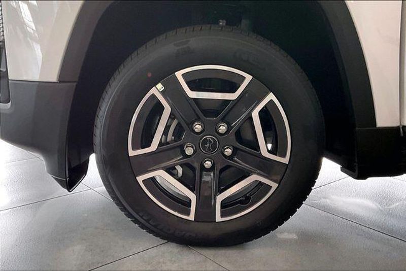 New 2026 Jeep Cherokee Limited 4x4Image 10