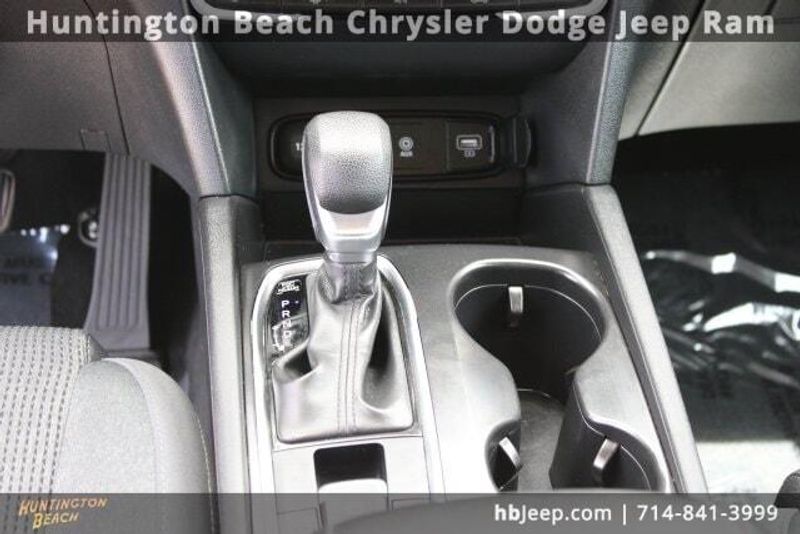 2020 Hyundai Santa Fe SEImage 14