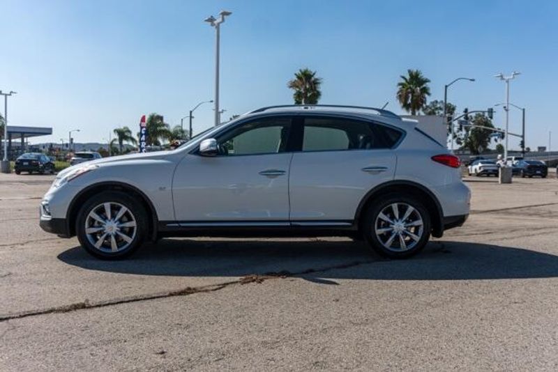 Used 2017 INFINITI QX50 BaseImage 4