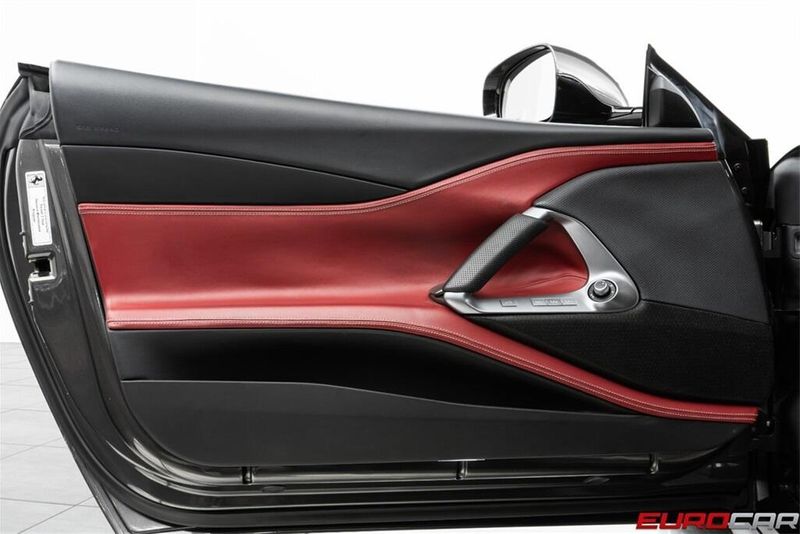 Used 2019 Ferrari 812 Superfast *HISTORICAL PAINT * IMMACULATE CONDITION*Image 24