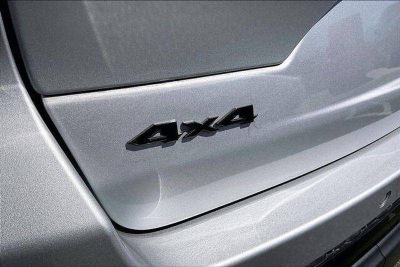 Used 2023 Jeep Grand Cherokee LimitedImage 7
