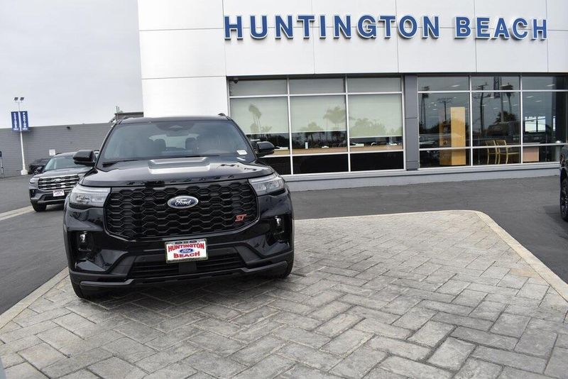New 2025 Ford Explorer STImage 23