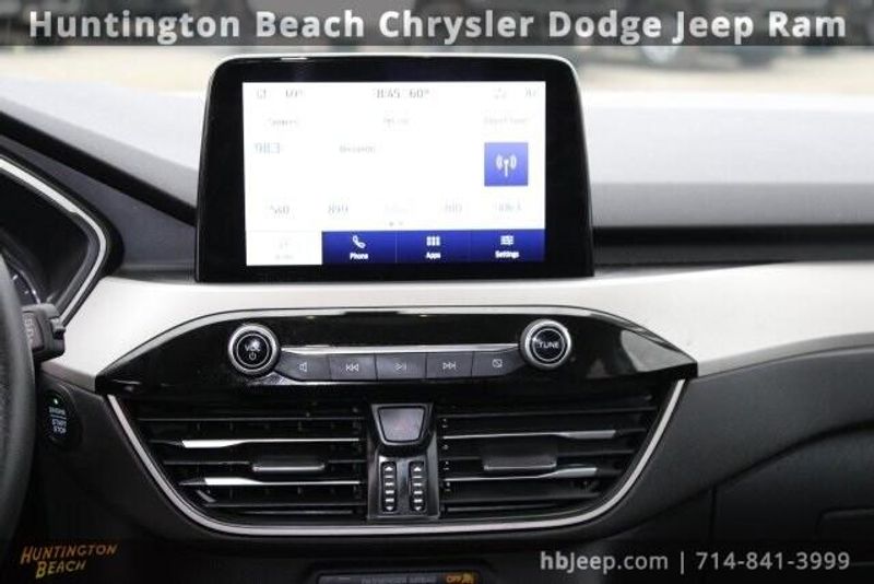 2022 Ford Escape SE HybridImage 15