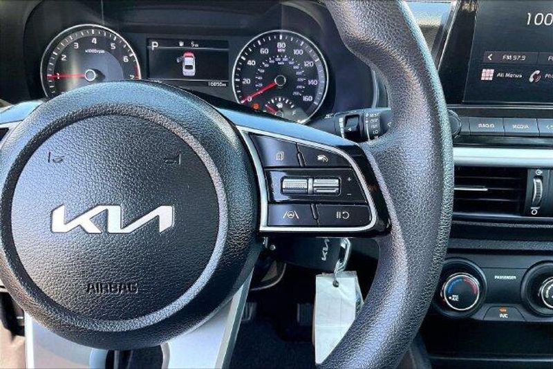 Used 2023 Kia Forte LXSImage 19