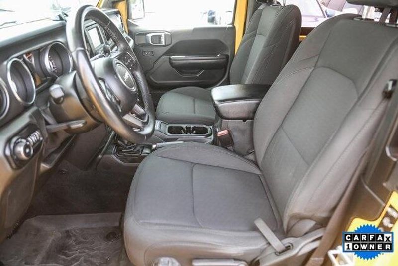Used 2021 Jeep Wrangler WillysImage 18