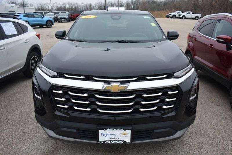 Used 2025 Chevrolet Equinox LTImage 9
