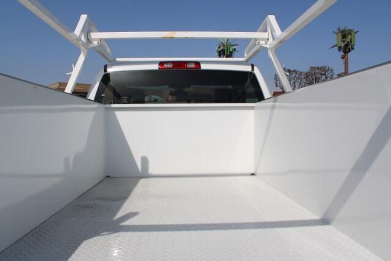 2024 RAM 2500 Tradesman Regular Cab Harbor BodyImage 6