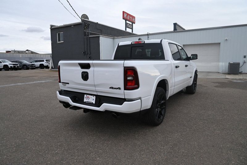2025 RAM 1500 LaramieImage 8