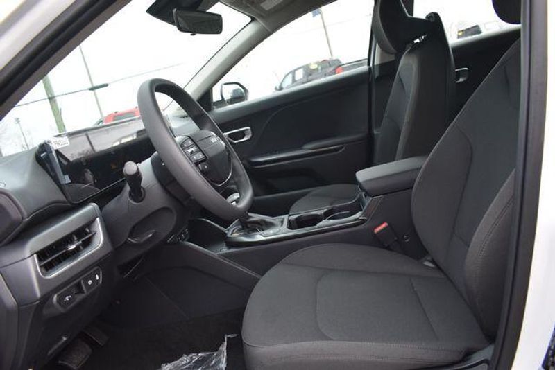 New 2026 Kia K4 LXSImage 19