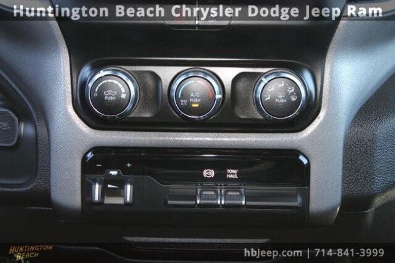 2021 RAM 3500 Big HornImage 21