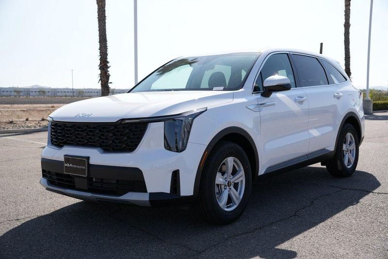 New 2026 Kia Sorento LXImage 3