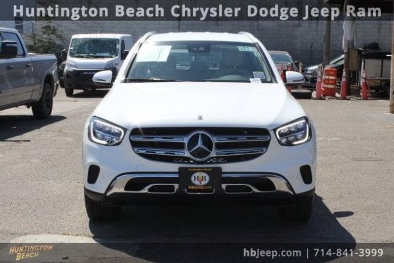 2022 Mercedes-Benz GLC 300Image 2