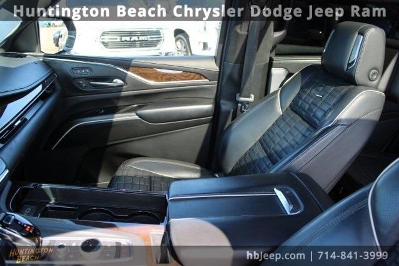 2021 Cadillac Escalade Sport PlatinumImage 35