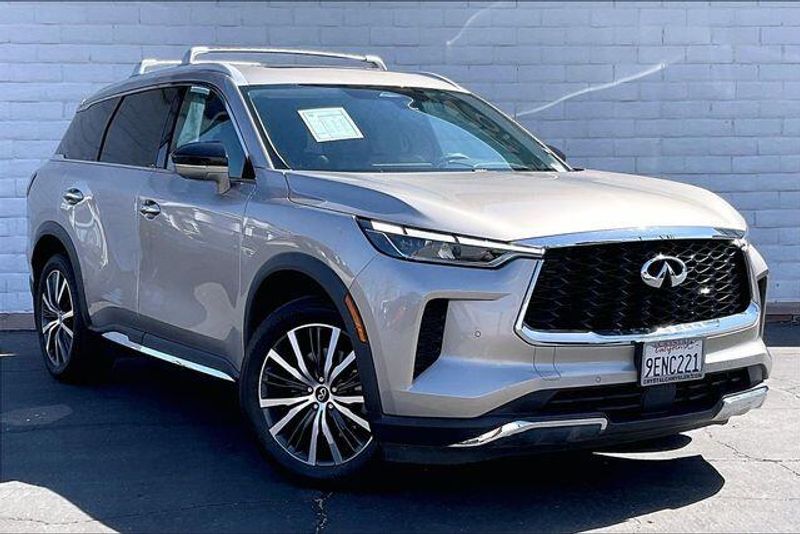 Used 2022 INFINITI QX60 SensoryImage 11