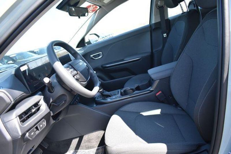 New 2026 Kia K4 LXSImage 19