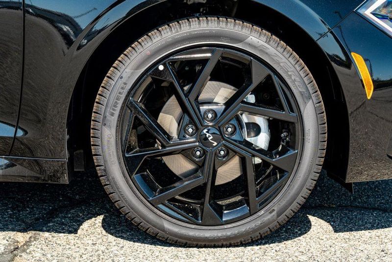 New 2026 Kia K5 GT-LineImage 10