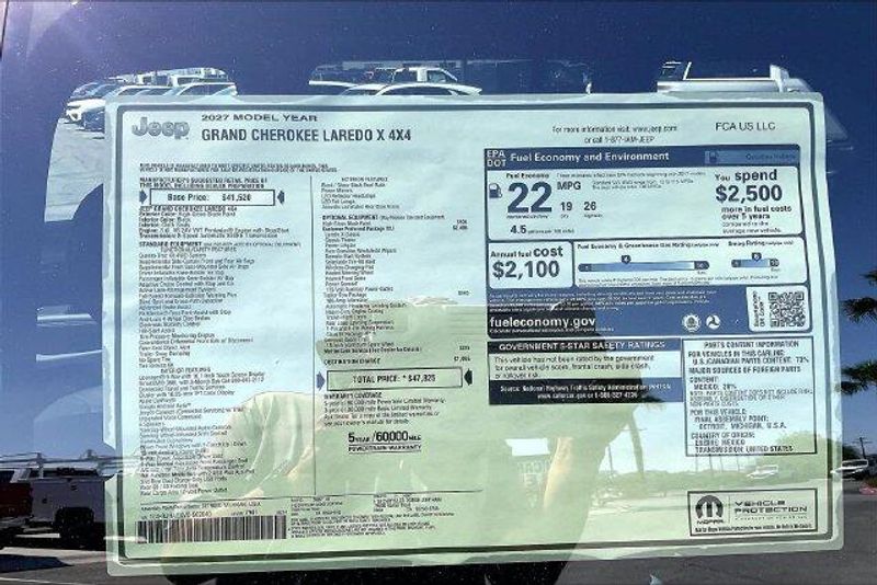New 2027 Jeep Grand Cherokee Laredo X 4x4Image 16