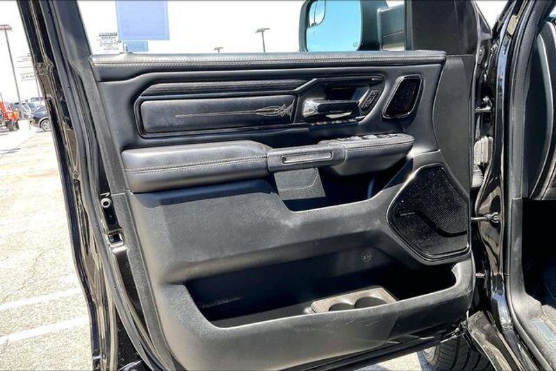 Used 2022 RAM 1500 LimitedImage 22