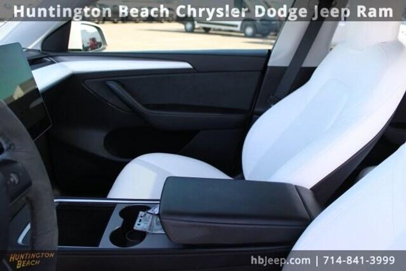 2022 Tesla Model Y PerformanceImage 27