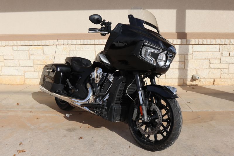 2021 INDIAN MOTORCYCLE CHALLENGER THUNDER BLACK 49ST Base 