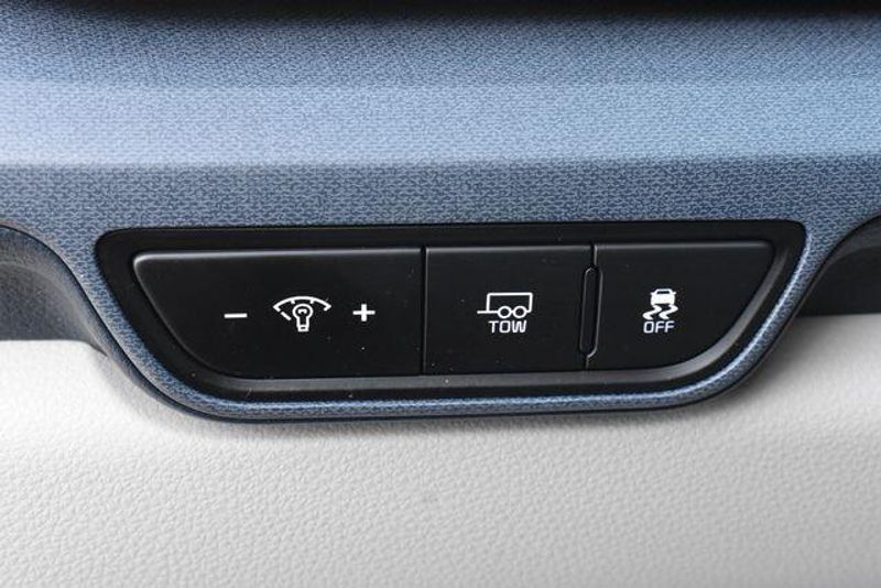 New 2026 Kia Carnival Hybrid EXImage 25