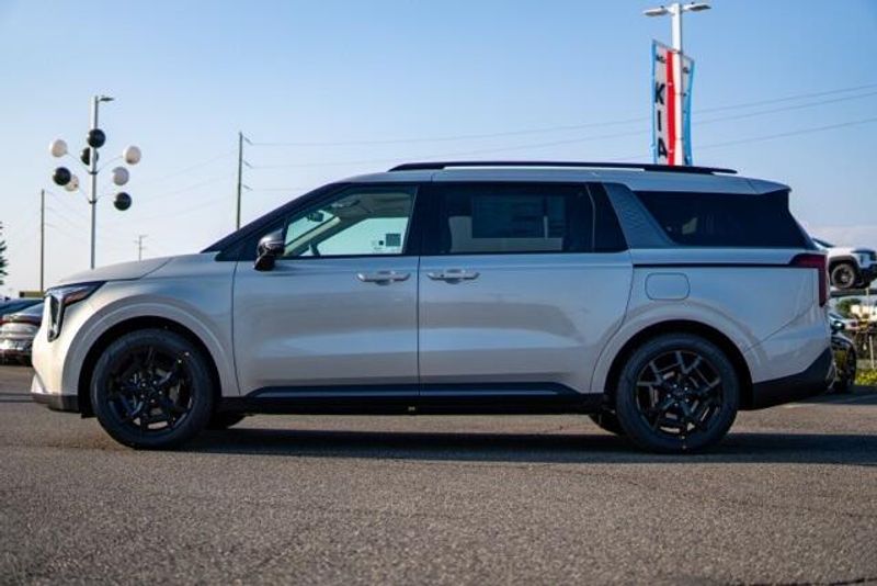 2026 Kia Carnival SXImage 4
