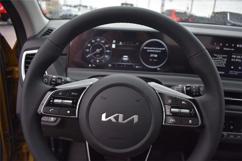 2024 Kia Seltos SXImage 29