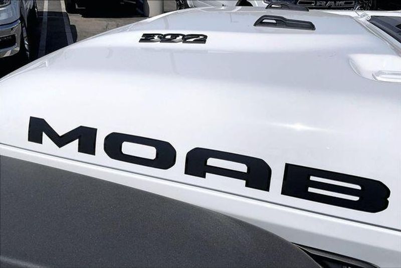New 2026 Jeep Wrangler Moab 392Image 13