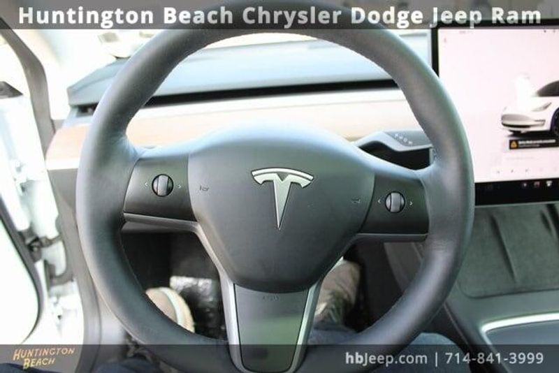 2023 Tesla Model 3 PerformanceImage 15