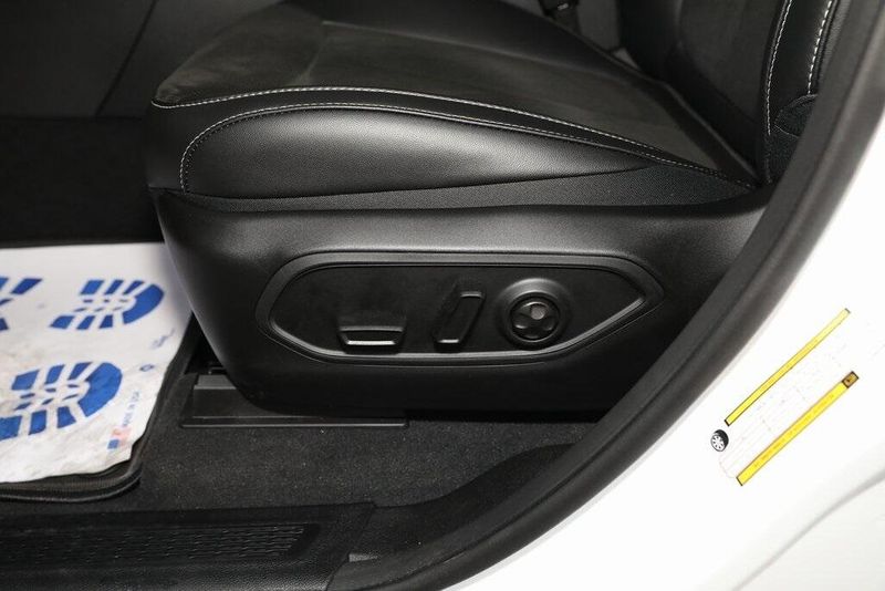 2025 Jeep Grand Cherokee Altitude 4x2Image 17
