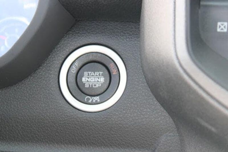 2024 RAM 2500 Tradesman Regular Cab Harbor BodyImage 24