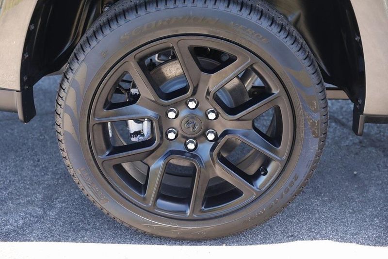 2025 RAM 1500 Laramie Crew Cab 4x4 5