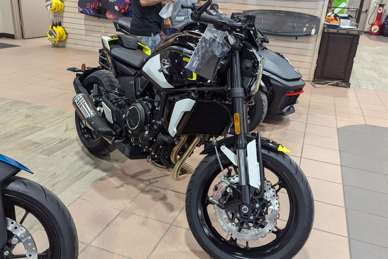 2024 CFMOTO 700CLX SPORT 