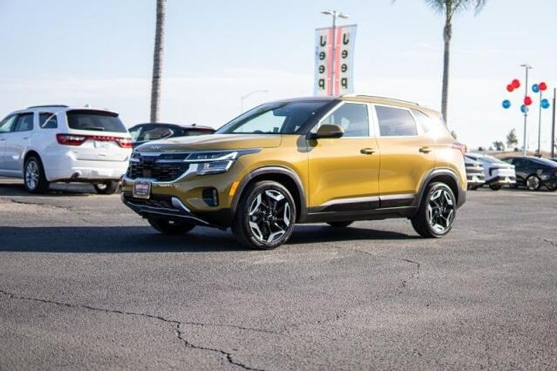2024 Kia Seltos SXImage 2