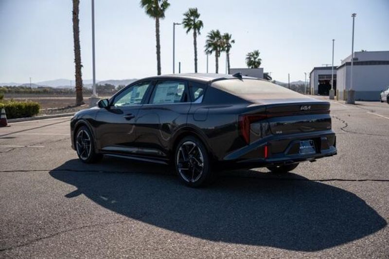 New 2025 Kia K4 GT-LineImage 5