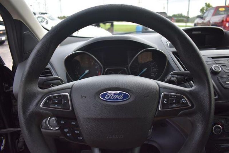 Used 2018 Ford Escape SEImage 27