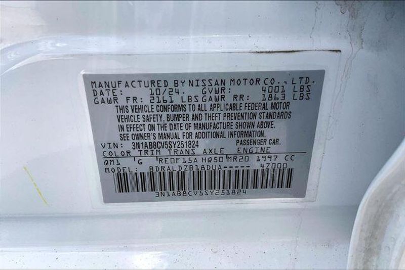 Used 2025 Nissan Sentra SVImage 33