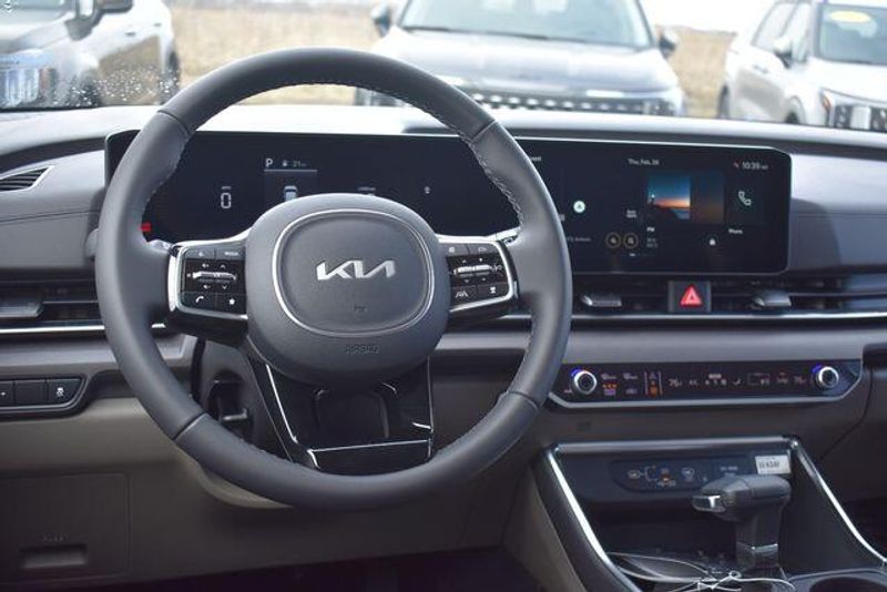 New 2026 Kia Carnival EXImage 22