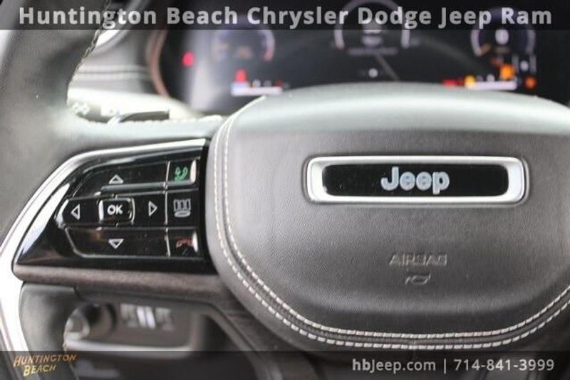 2021 Jeep Grand Cherokee L OverlandImage 20