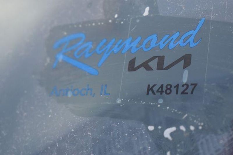 New 2026 Kia Carnival Hybrid EXImage 37