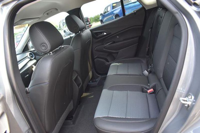 New 2026 Chevrolet Trax LTImage 18