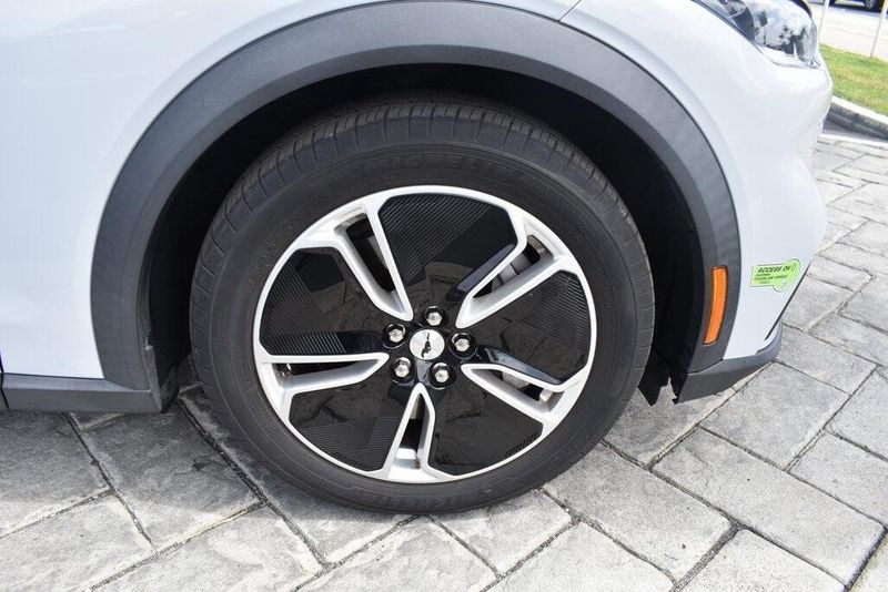 Used 2022 Ford Mustang Mach-E SelectImage 4