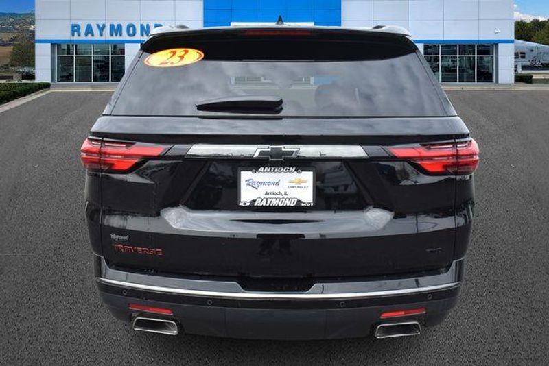 Used 2023 Chevrolet Traverse PremierImage 5